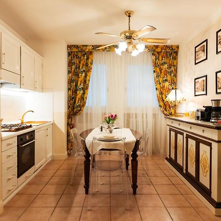 New Cozy Apartment - City Centre Lecco Exterior foto